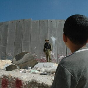 Raport: władze Izraela dopuszczają się apartheidu