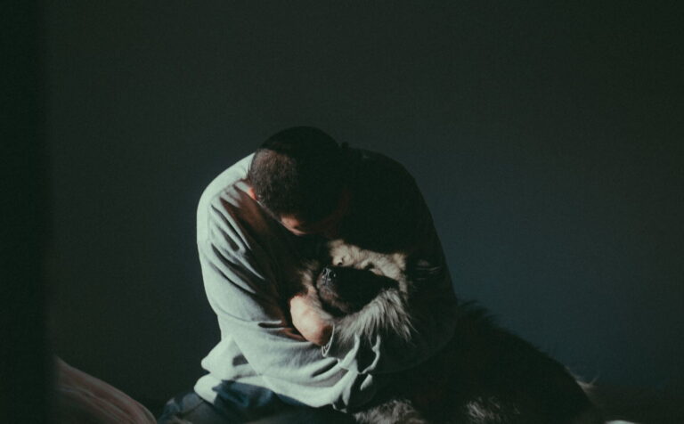 Obywatel bez kraju. Hezha w Polsce