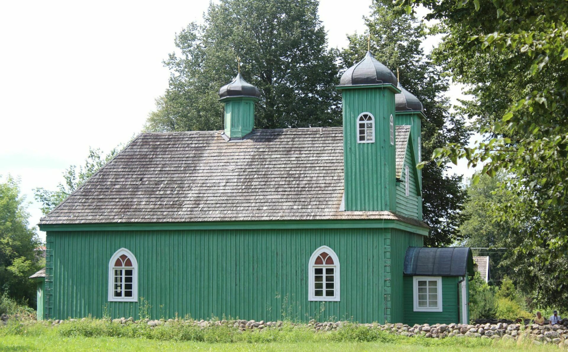 meczet w Kruszynianach w kolorze zielonym